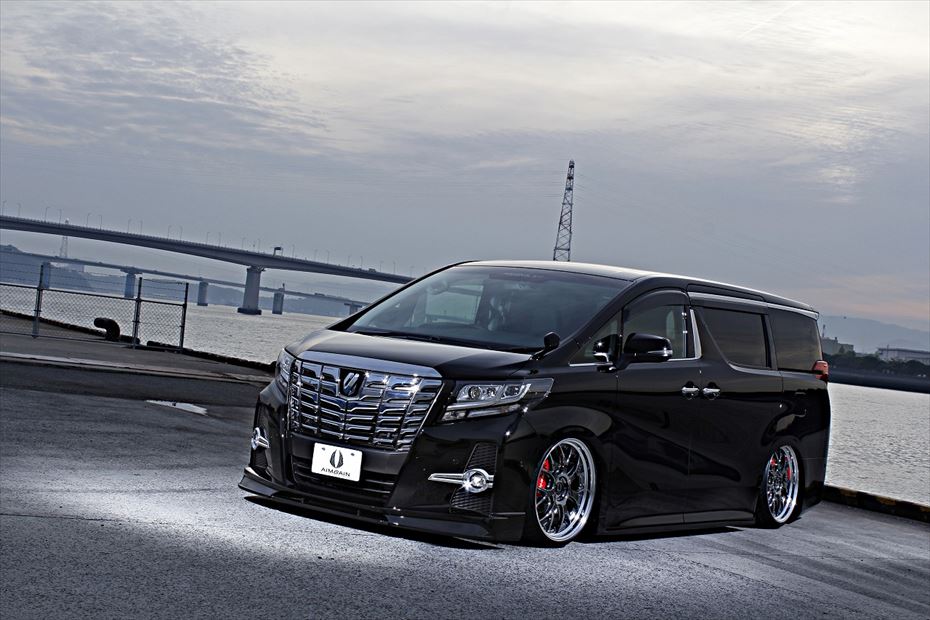 30ｱﾙﾌｧｰﾄﾞ前期 エイムゲイン フルエアロ 純VIPGT AIMGAINが手掛けた 
